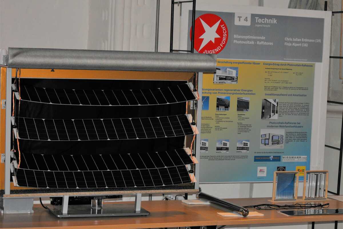 Bilanzoptimierende Photovoltaik-Raffstores Bilanzoptimierende Photovoltaik-Raffstores