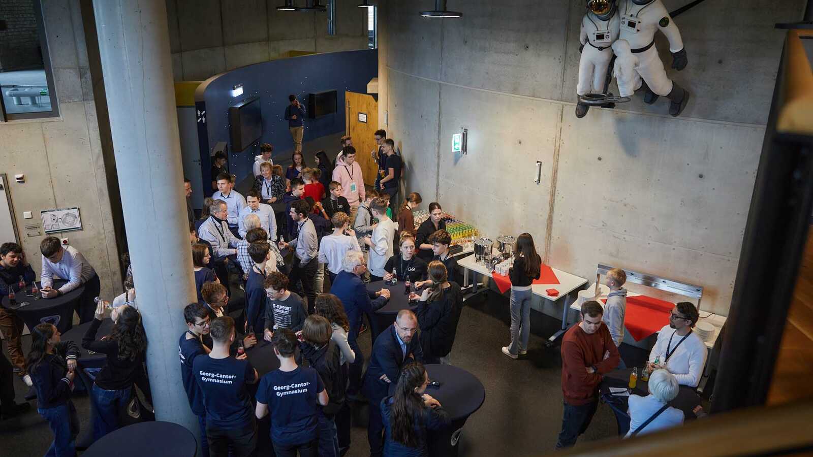 Ankunft im Planetarium