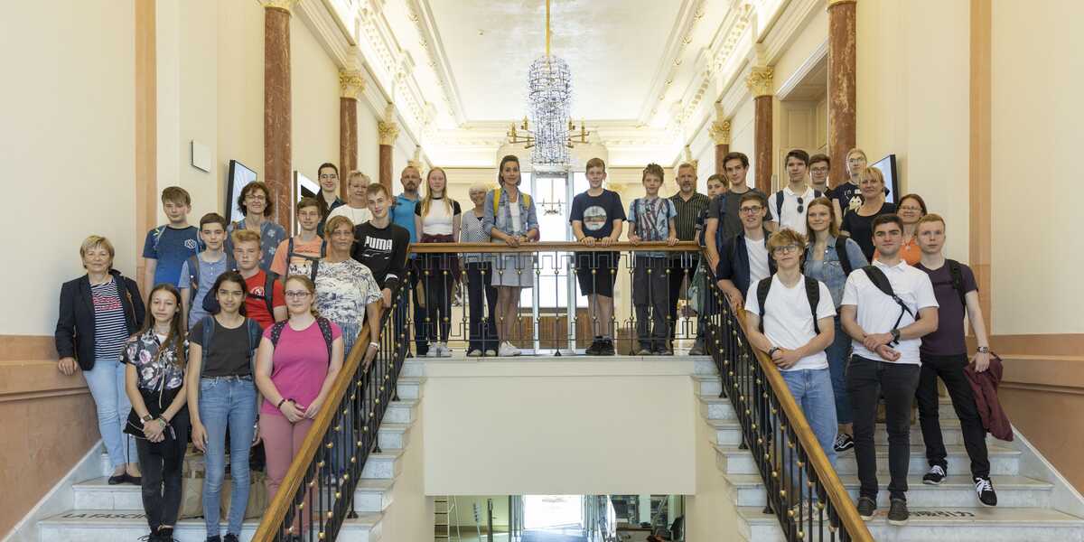 Gruppenfoto (Foto: Michel Klehm) Teilnehmergruppe Treppenaufgang Leopoldina