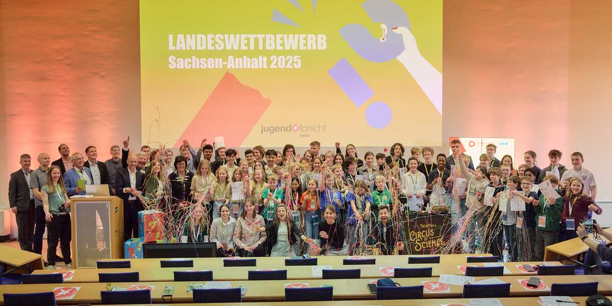 Foto: Marco Warmuth/ TGZ Halle Gruppenfoto Prämierung Landeswettbewerb 2025